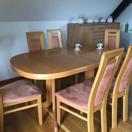 Neu Renovierte In Alter Schule *