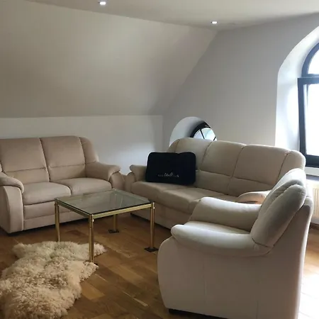 Neu Renovierte In Alter Schule