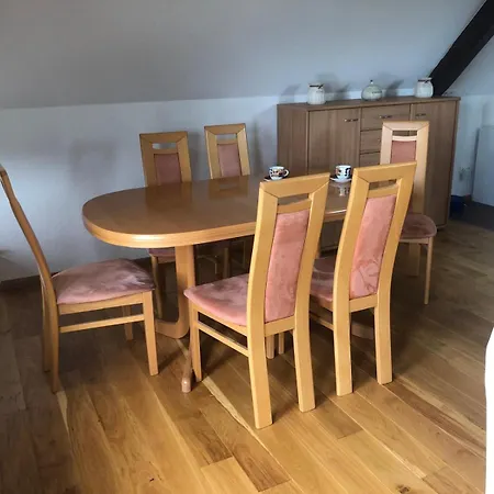 Neu Renovierte In Alter Schule דירה Hattgenstein