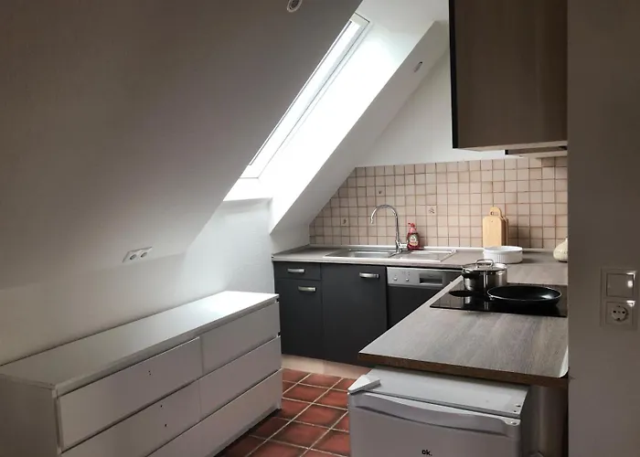 Apartment Neu Renovierte In Alter Schule Hattgenstein