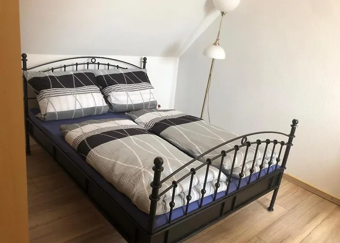 Neu Renovierte In Alter Schule Hattgenstein