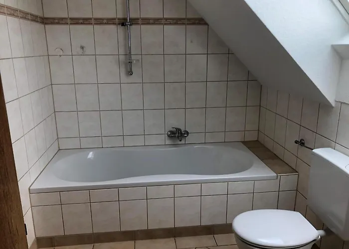 Apartment Neu Renovierte In Alter Schule *