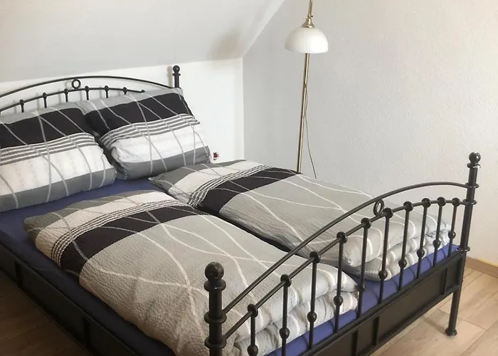 Neu Renovierte In Alter Schule Hattgenstein